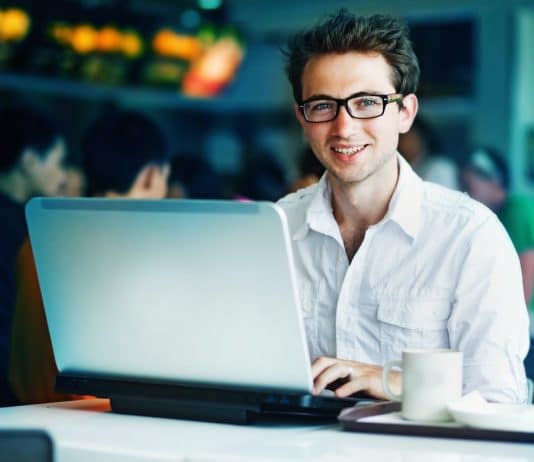 Зачем нужно создавать сайт в интернете?