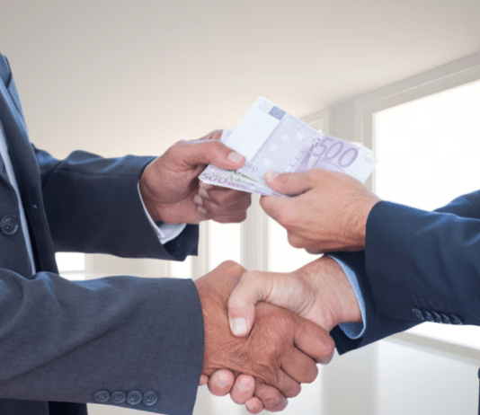 Деньги без проверки: плюсы займов кредитной истории