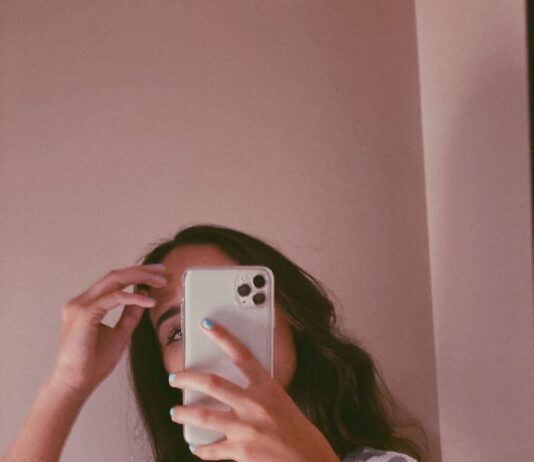 Чем отличается iPhone 13 Pro Max от прочих смартфонов производителя