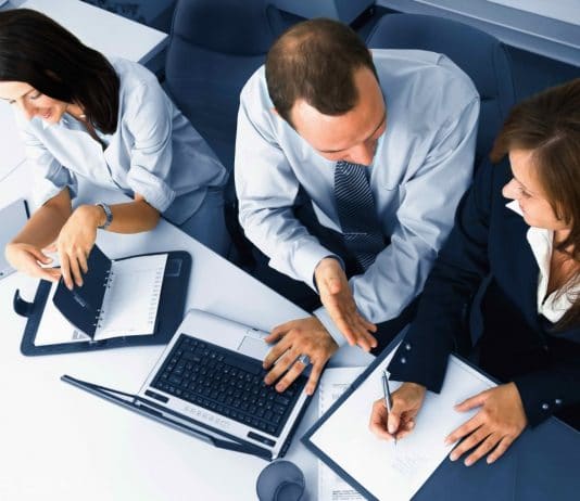 Аутсорсинг — что это?