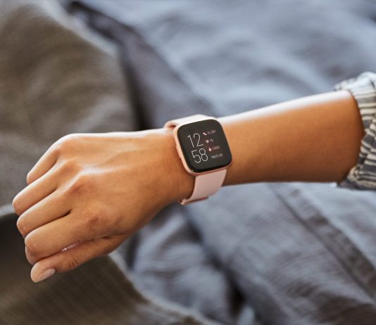 Как выбрать смарт часы: популярные бренды такой техники