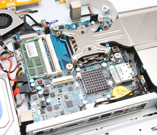 Где в Москве ремонтируют моноблок, проектор и другую технику