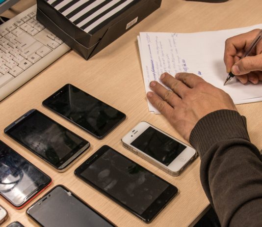 Где можно в Витебске срочно продать телефон