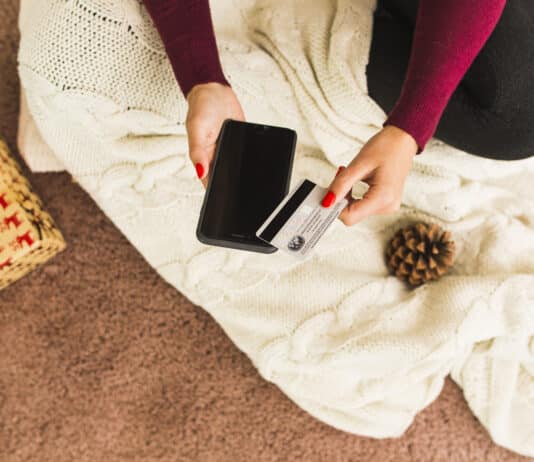 Подарочная карта Apple: идеальный подарок для любителей техники